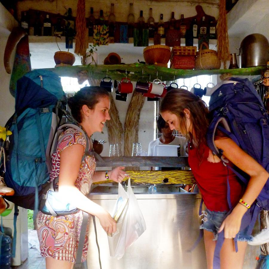Хостел Gipsy Backpackers Гілі-Траванган Екстер'єр фото